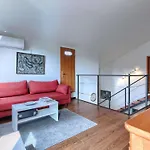 Acquila By Interhome *
