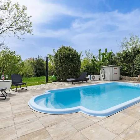 Acquila By Interhome * Umag